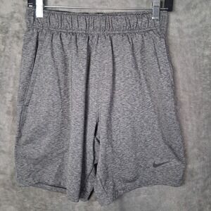 Nike Dry Fit Shorts Mens Size Small Gray Stretchable Comfort Waist Wiht Pockets